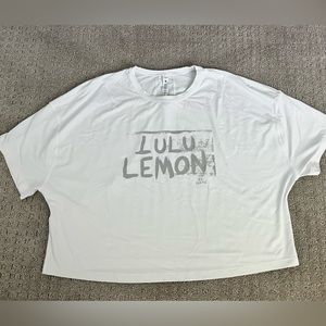 NWOT Lululemon performance crop tee